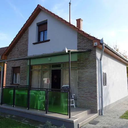Holiday In 38734 Holiday home Balatonbereny